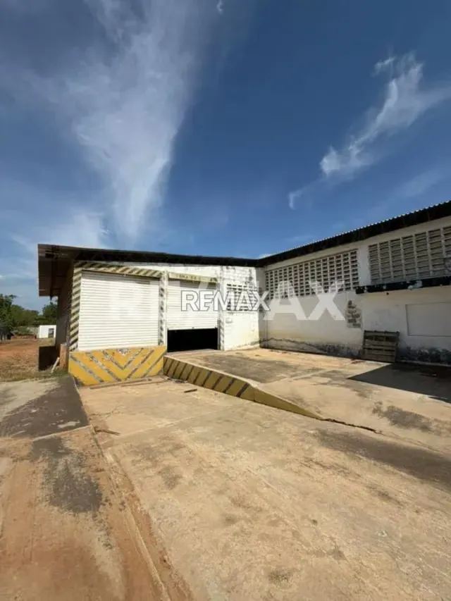 Galpón en venta en zona industrial sur - 2