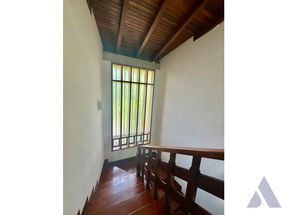 Se Vende casa 680m2 Cerro Verde 6553 - 15