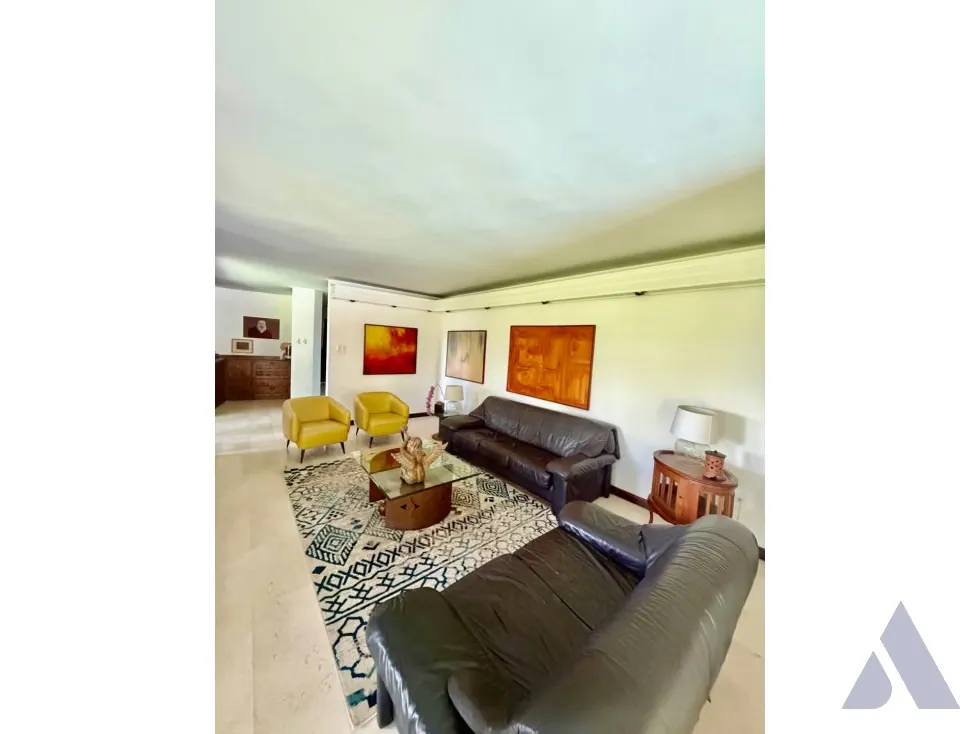 Se Vende casa 680m2 Cerro Verde 6553 - 3