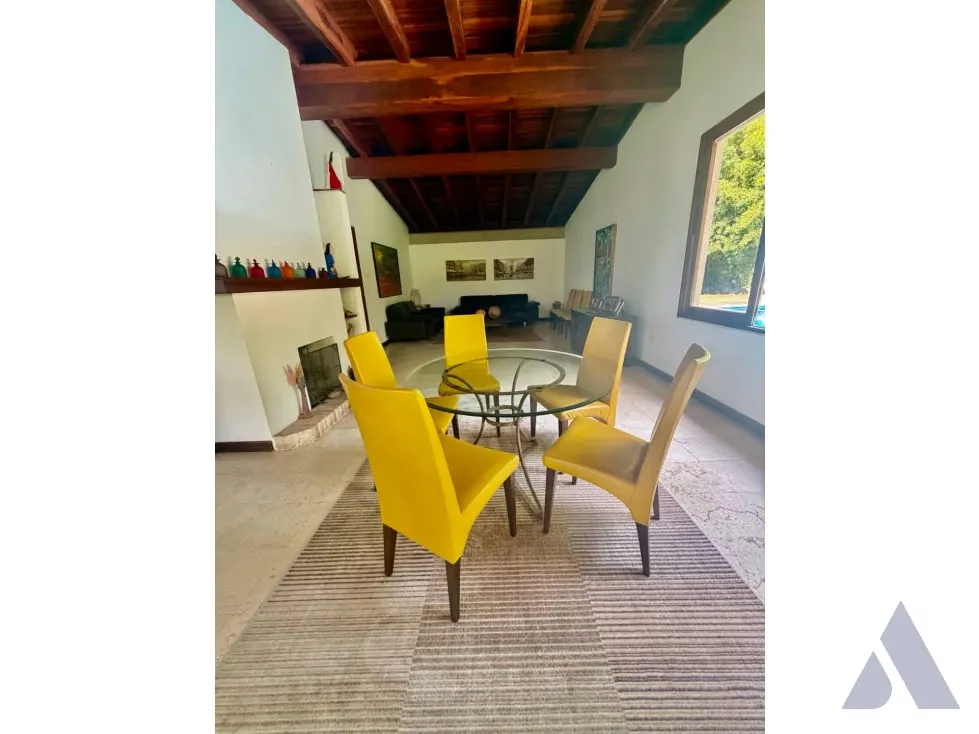 Se Vende casa 680m2 Cerro Verde 6553 - 5