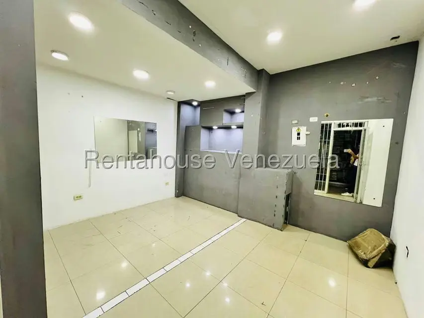 Comercial (Local Comercial) en Venta en Zona Centro, Aragua - 4