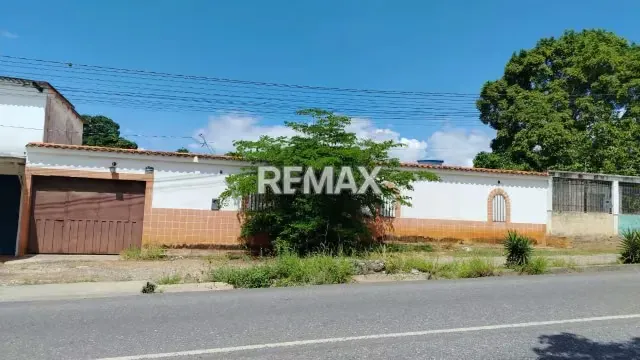 EN VENTA CASA EN EL MANZANO - 2