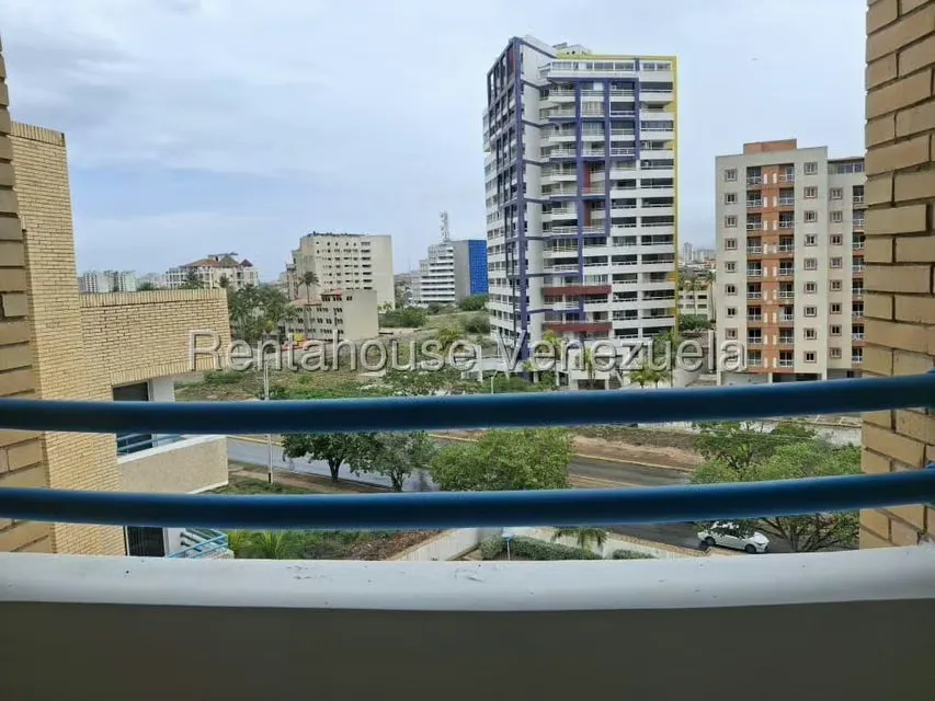 Apartamento (1 Nivel) en Venta en Costa Azul, Nueva Esparta - 9