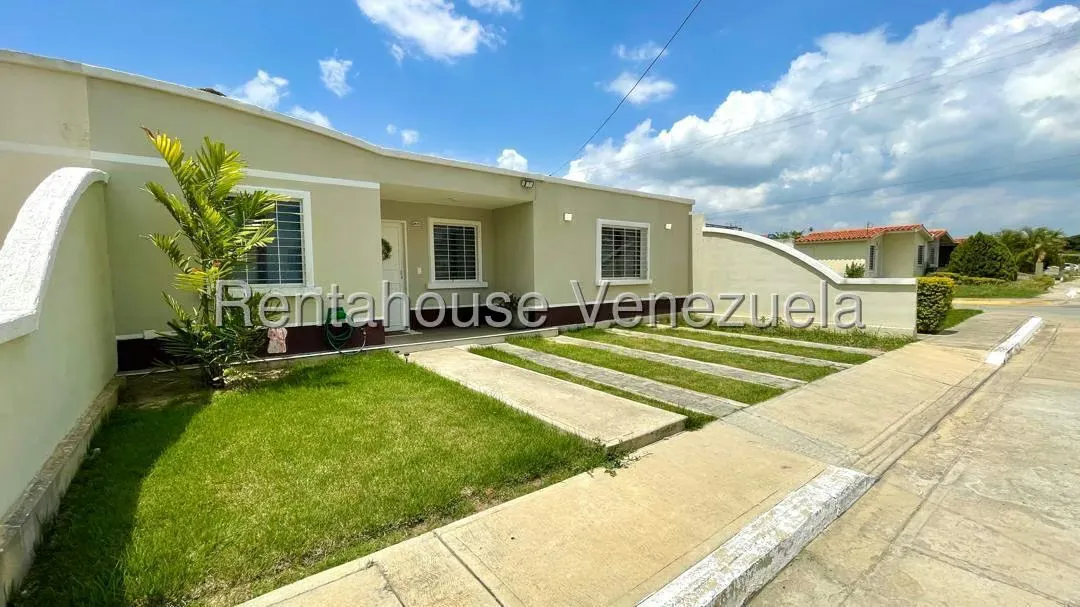 Casa (1 Nivel) en Venta en Terrazas de la Ensenada, Lara - 2