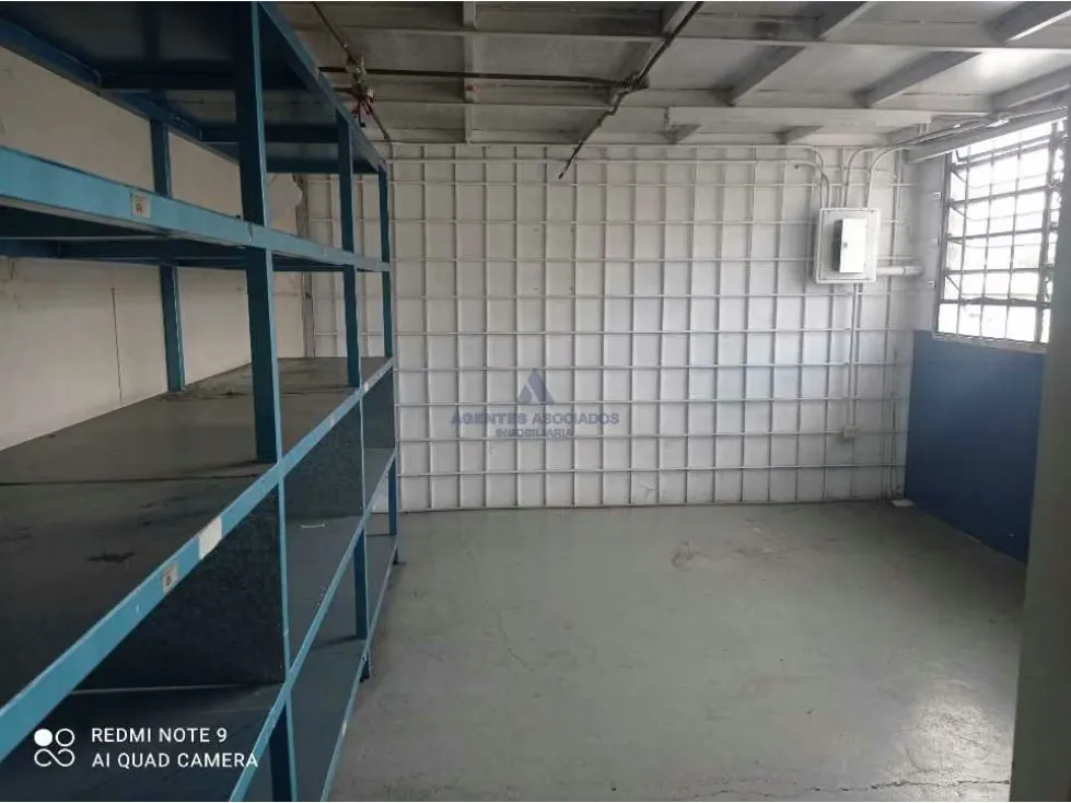 Vendo piso industrial 169m2 El Llanito 4827 - 5