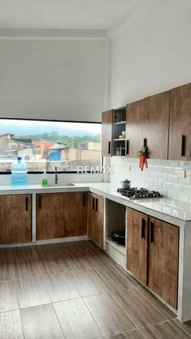 Apartamento en Venta Ubicado en la Calle 7 con Carrera 4 en Coloncito. - 3