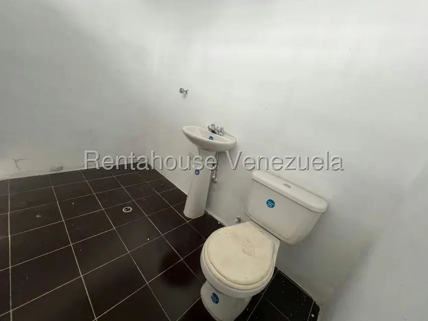 Local Comercial en Alquiler en Chucho Briceno, Lara - 14