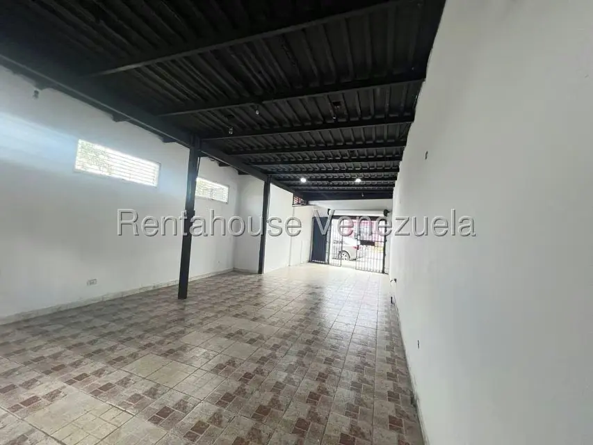 Local Comercial en Alquiler en Chucho Briceno, Lara - 3