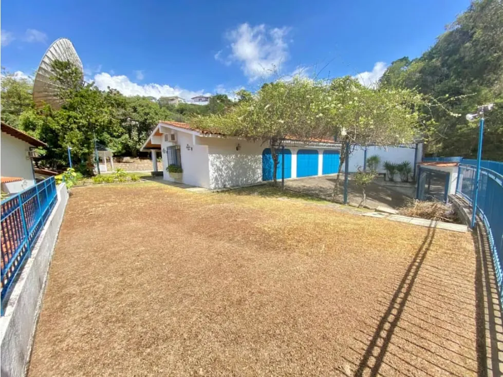 Se vende Casa 1900m² 10h+1s/8b+1s/17p , Caurimare