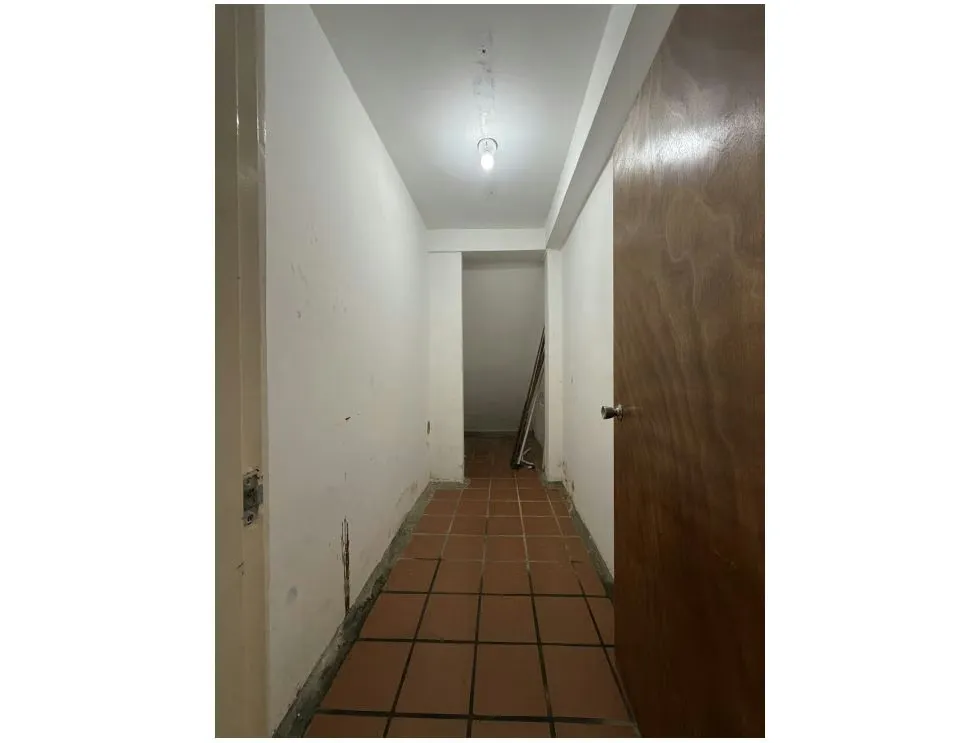 Alquilo local comercial a pie de calle 118m2 Los Guayabitos 8363 - 2
