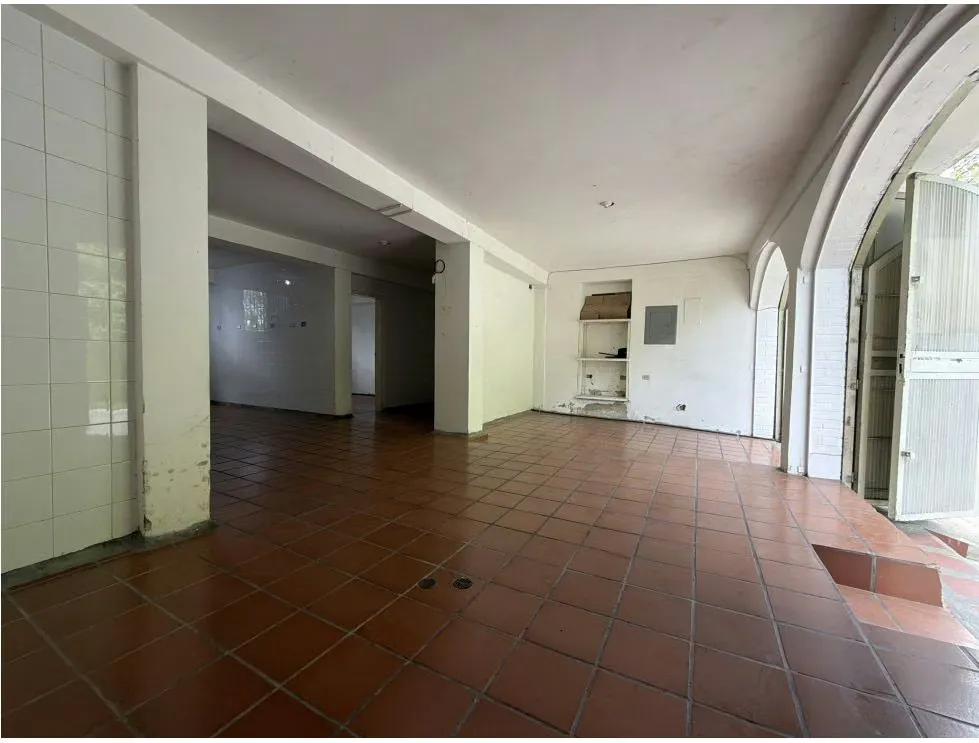 Alquilo local comercial a pie de calle 118m2 Los Guayabitos 8363 - 7