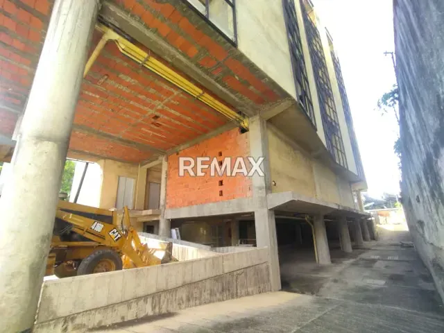 Se Vende Edificio a estrenar en Av. Luis del Valle García, Maturín, Estado Monagas - 5