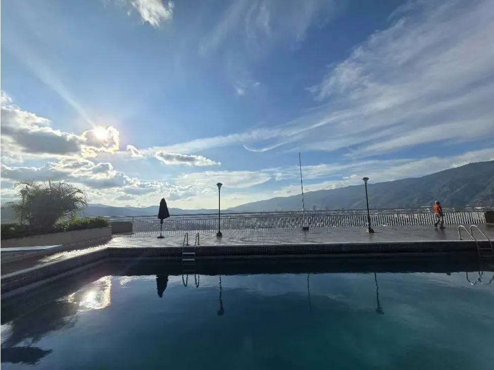 Se vende apartamento 236m2 Colinas de Santa Monica 1821 - 17