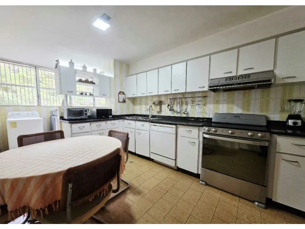 Se vende apartamento 236m2 Colinas de Santa Monica 1821 - 6