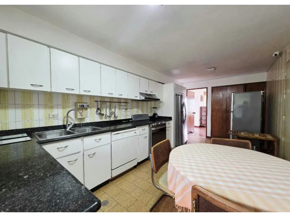 Se vende apartamento 236m2 Colinas de Santa Monica 1821 - 7