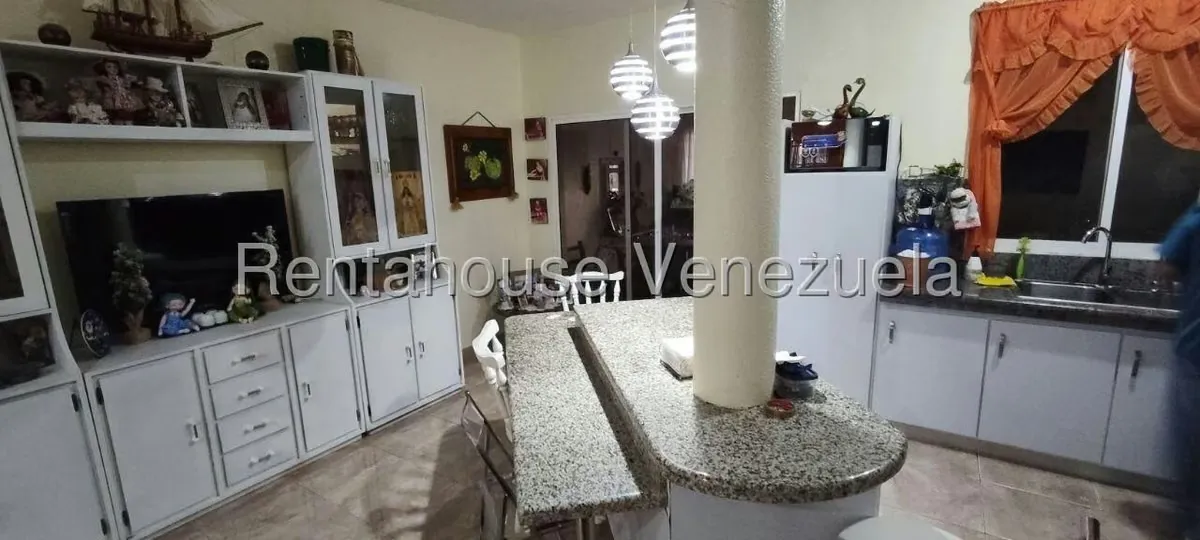 Townhouse (Duplex) en Venta en Jorge Coll, Nueva Esparta - 26