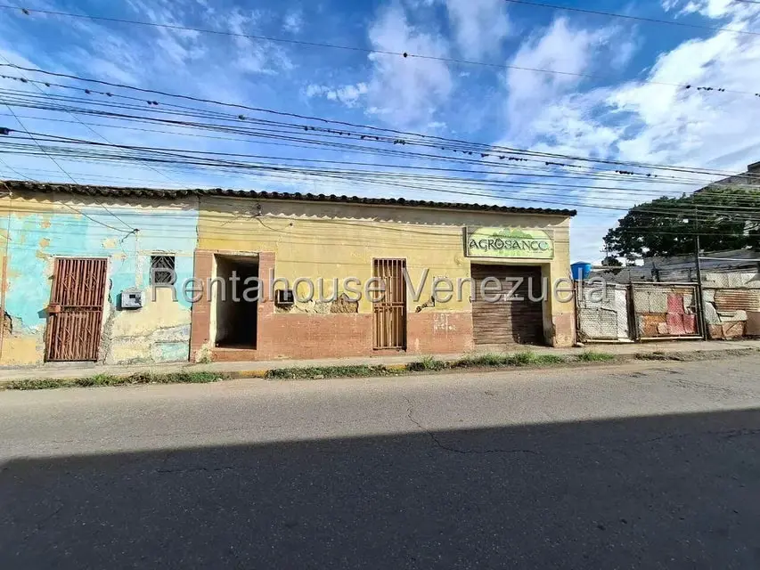 Casa (1 Nivel) en Venta en Centro, Lara - 2