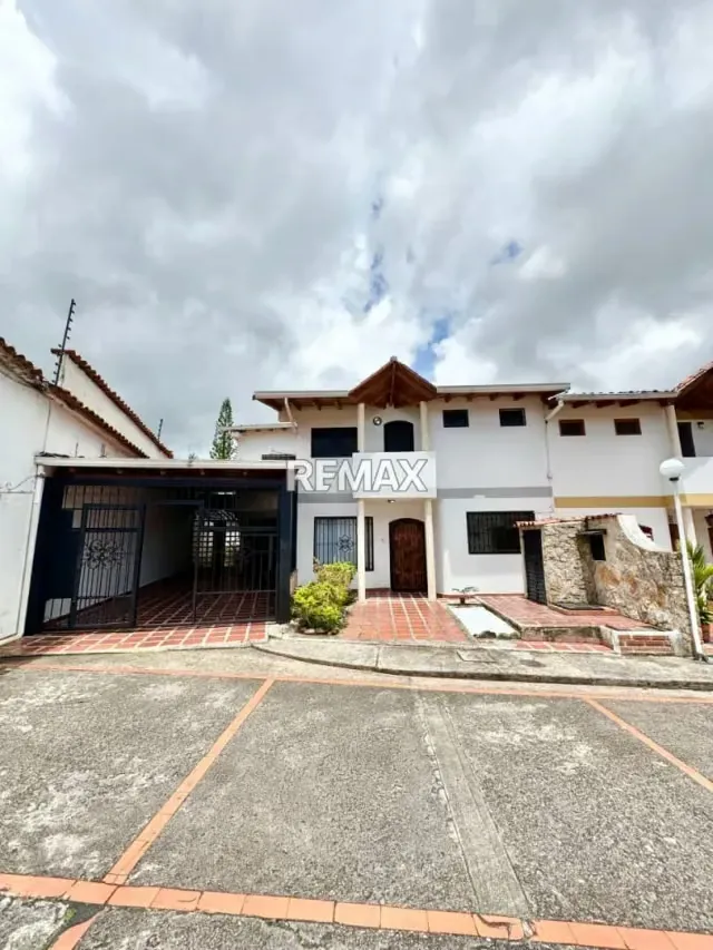 VENTA DE CASA URBANIZACION SAN GABRIEL NUMERO 5