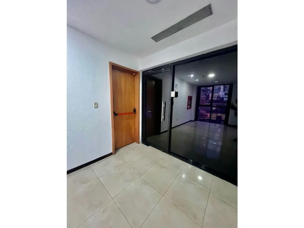 Vendo/alquilo oficina 200m2 El Rosal 8229 - 15