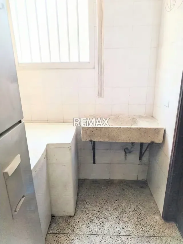 VENDO APARTAMENTO EN RESIDENCIAS YAPACANA - 4