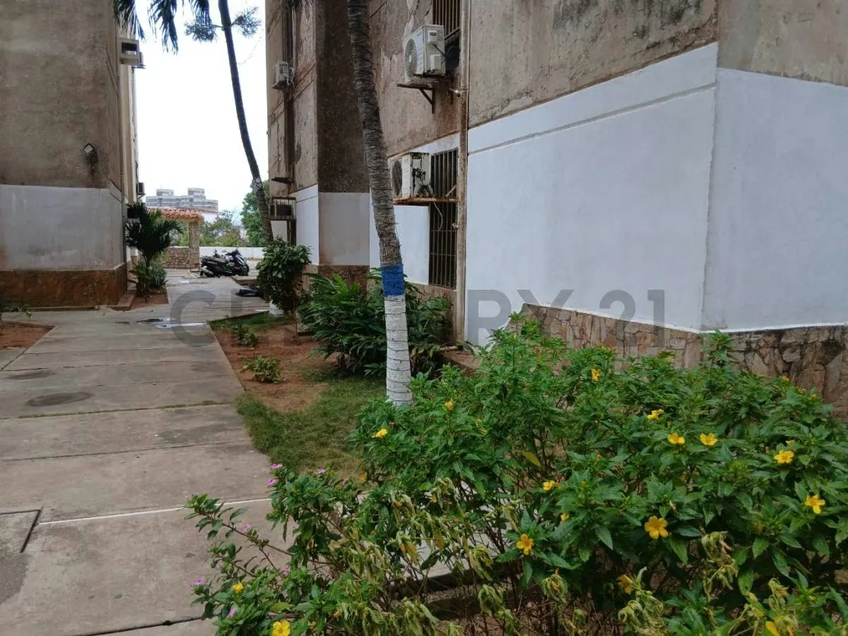 CENTRICO APÀRTAMENTO EN RESIDENCIAS SAN FRANCISCO DE PORLAMAR - 10