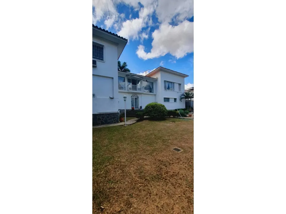 Vendo casa/c anexo 2000m2 Valle Arriba 4668