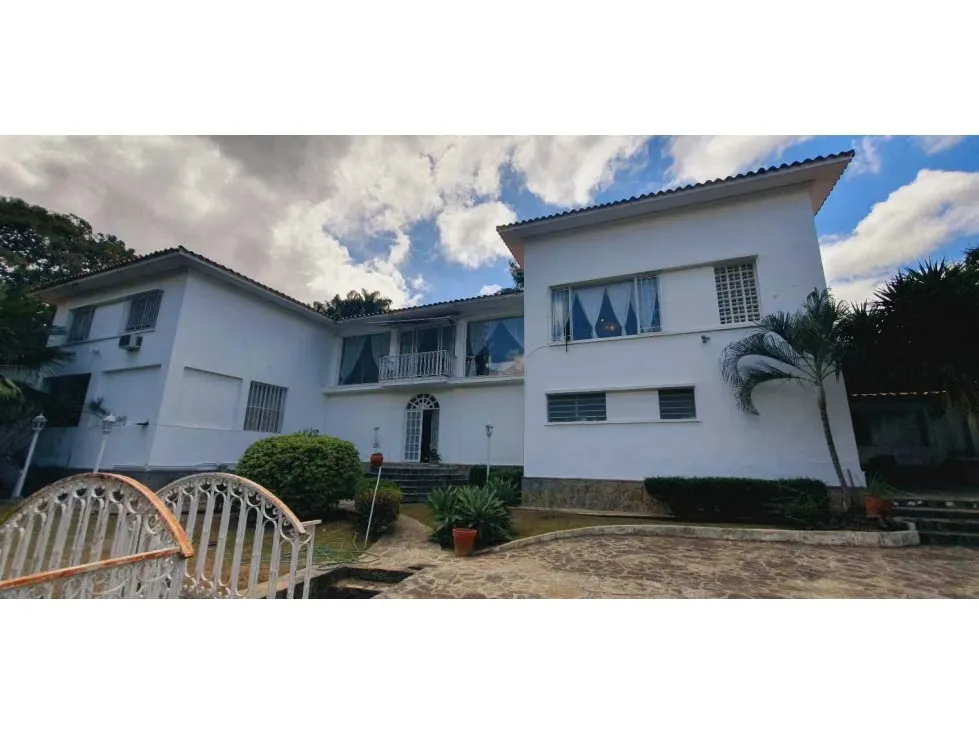 Vendo casa/c anexo 2000m2 Valle Arriba 4668 - 2