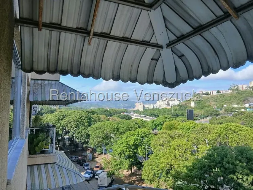 Apartamento (1 Nivel) en Venta en Santa Monica, Distrito Metropolitano - 13