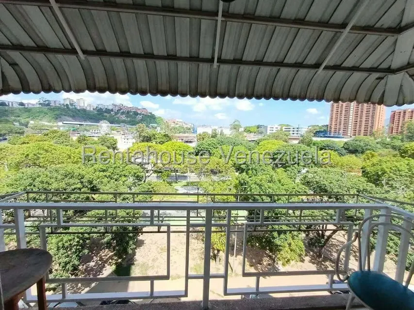 Apartamento (1 Nivel) en Venta en Santa Monica, Distrito Metropolitano - 15