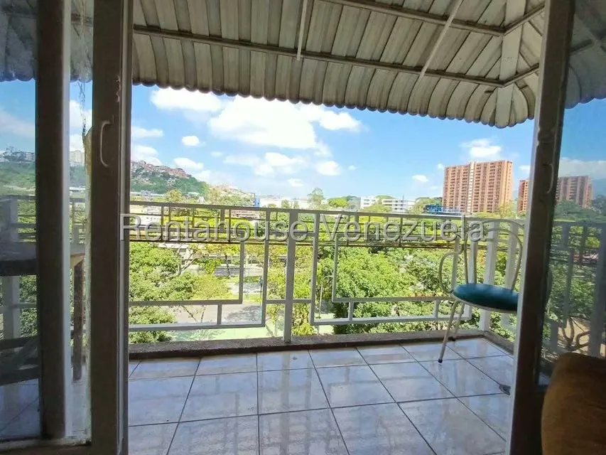 Apartamento (1 Nivel) en Venta en Santa Monica, Distrito Metropolitano - 16