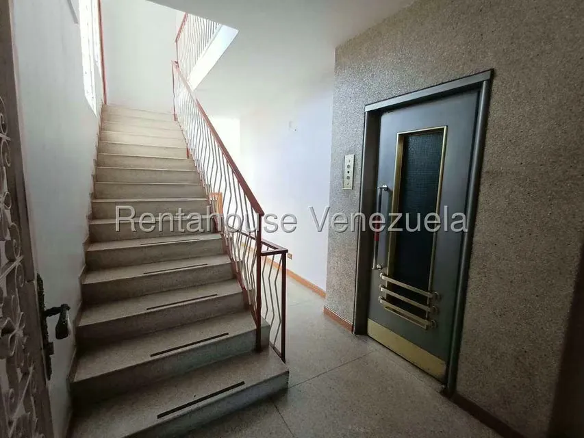 Apartamento (1 Nivel) en Venta en Santa Monica, Distrito Metropolitano - 22