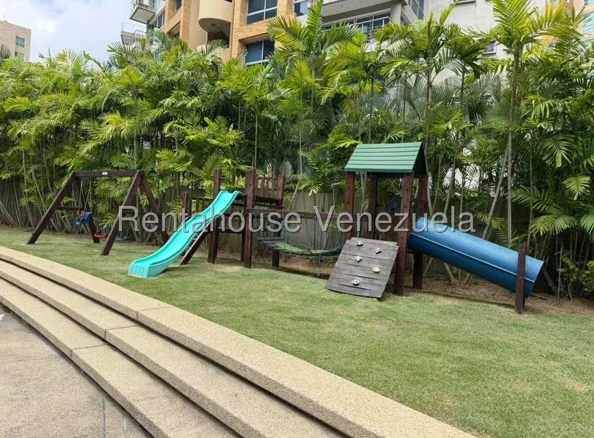 Apartamento (1 Nivel) en Alquiler en Las Mesetas de Santa Rosa de Lima, Distrito Metropolitano - 21