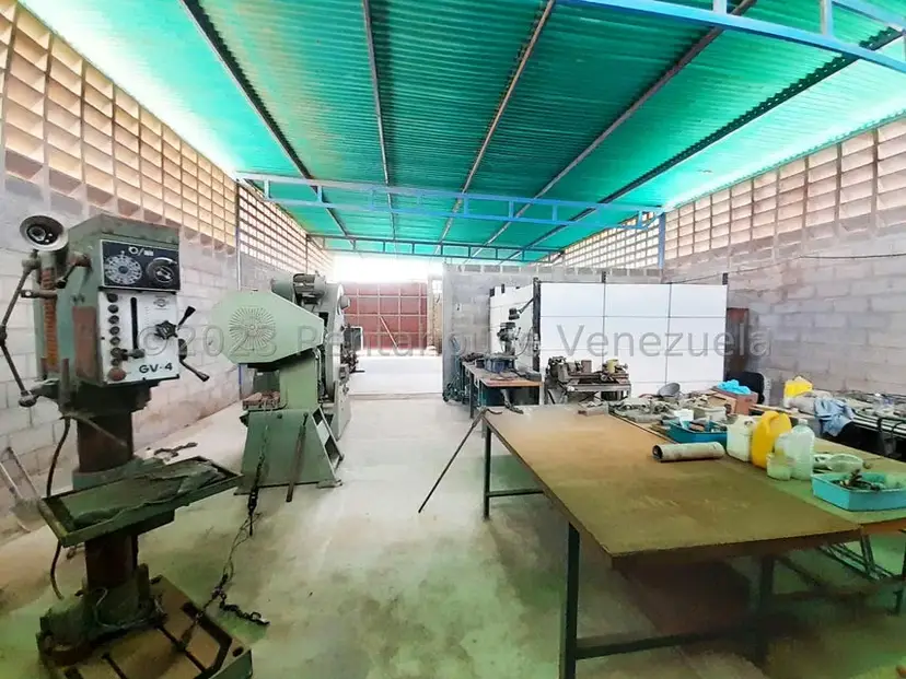 Comercial (Galpon - Deposito) en Venta en Intercomunal Coro La Vela, Falcon
