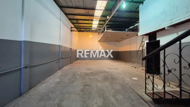 En Alquiler Galpón + Apartamento anexo en Caneyes: - 3