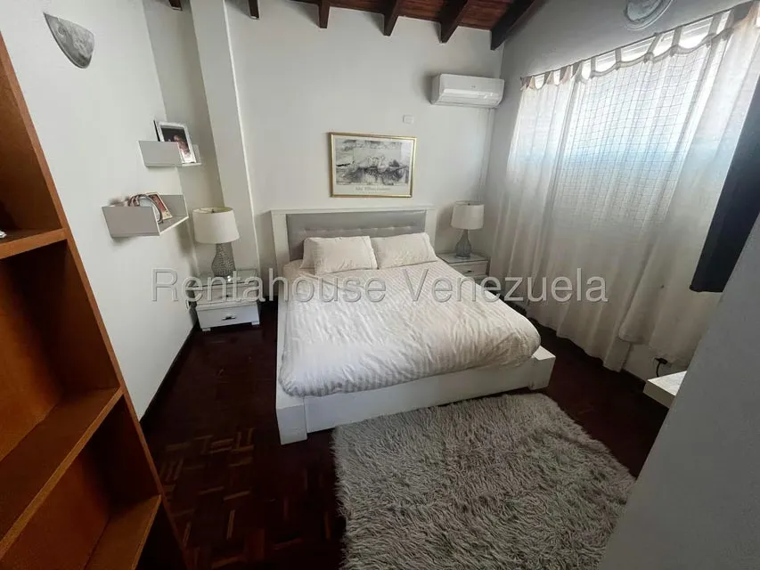Casa (1 Nivel) en Alquiler en Macaracuay, Distrito Metropolitano - 20