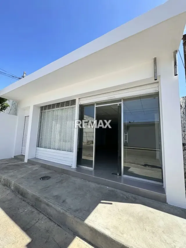Local Comercial en Venta. Centro de Punto Fijo