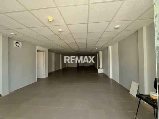 Local Comercial en Venta. Centro de Punto Fijo - 3