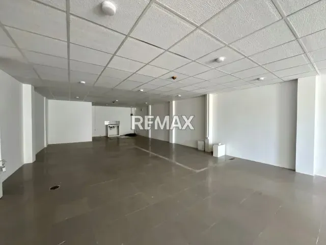 Local Comercial en Venta. Centro de Punto Fijo - 5