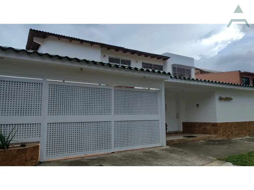 Se vende Casa 1.400m² 5h+s/8b/7p Caurimare