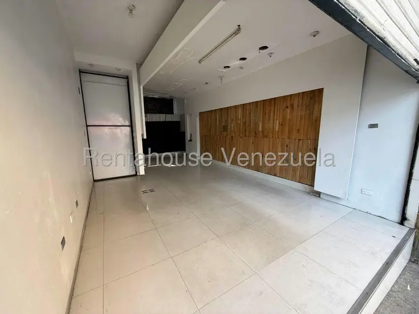 Local Comercial en Venta en Municipio Guaicaipuro, Miranda - 2