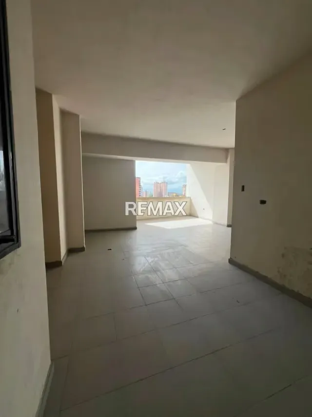 EN VENTA APARTAMENTO EN OBRA BLANCA EN EL CENTRO DE MARACAY. - 12