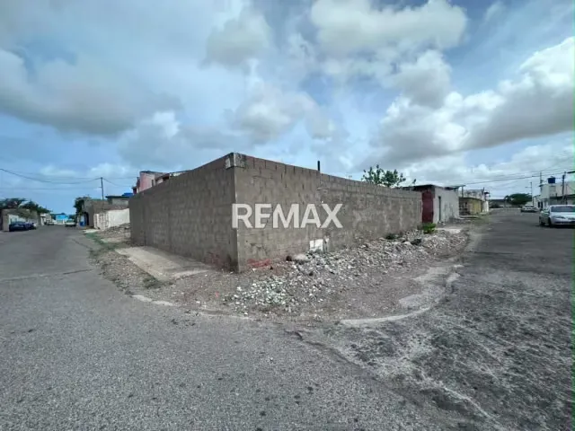 En Venta Terreno Con Bienechuria, Sector Cujicana, Municipio Carirubana Estado Falcon - 9