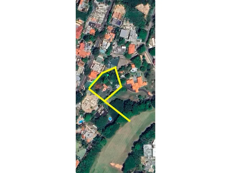 Se vende Terreno 5.678m² Country Club