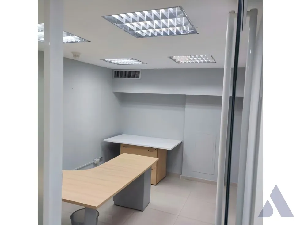 Se alquila oficina 180m2 La Lagunita 4632 - 6