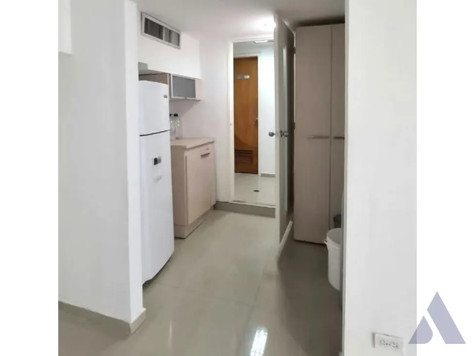 Se alquila oficina 180m2 La Lagunita 4632 - 8