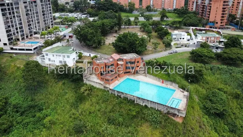 Casa (Multipes Niveles) en Venta en Los Samanes, Distrito Metropolitano