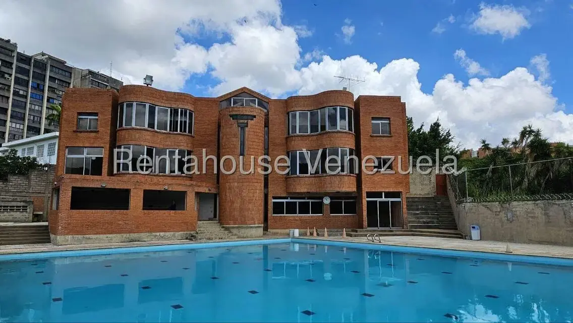 Casa (Multipes Niveles) en Venta en Los Samanes, Distrito Metropolitano - 13