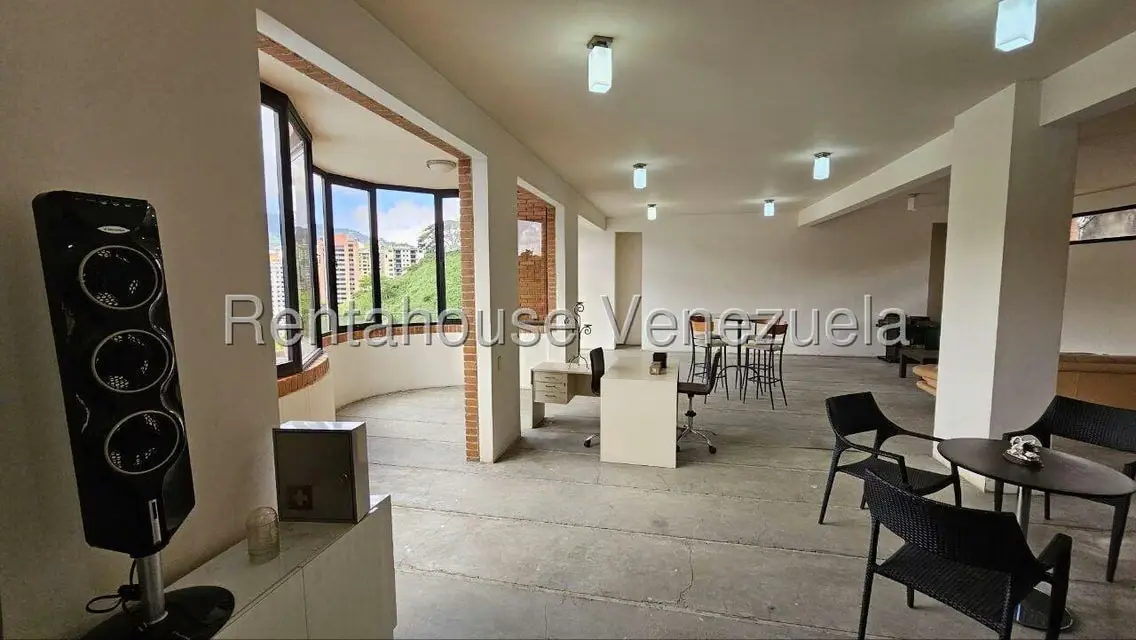 Casa (Multipes Niveles) en Venta en Los Samanes, Distrito Metropolitano - 28