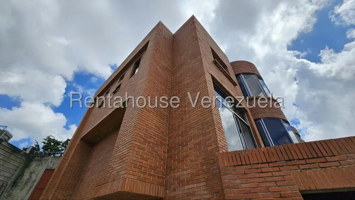 Casa (Multipes Niveles) en Venta en Los Samanes, Distrito Metropolitano - 9