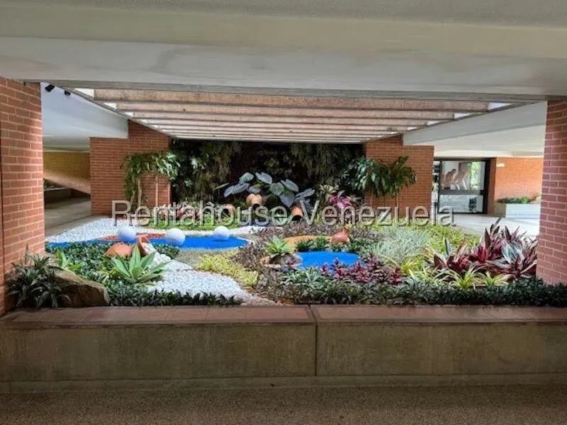 Apartamento (1 Nivel) en Alquiler en La Boyera, Distrito Metropolitano - 16